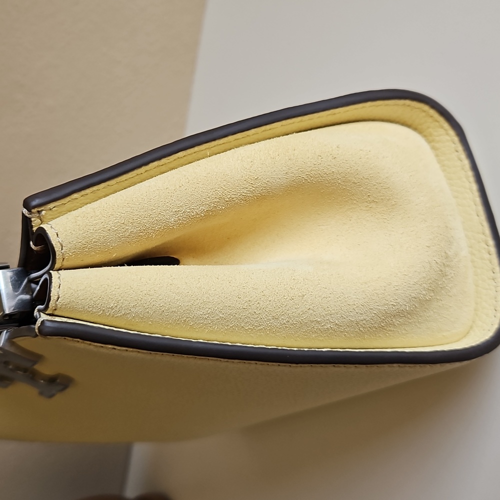NWT. Tory Burch Mini Eleanor Pebbled Satchel. Lemon Sugar. - Picture 3 of 11